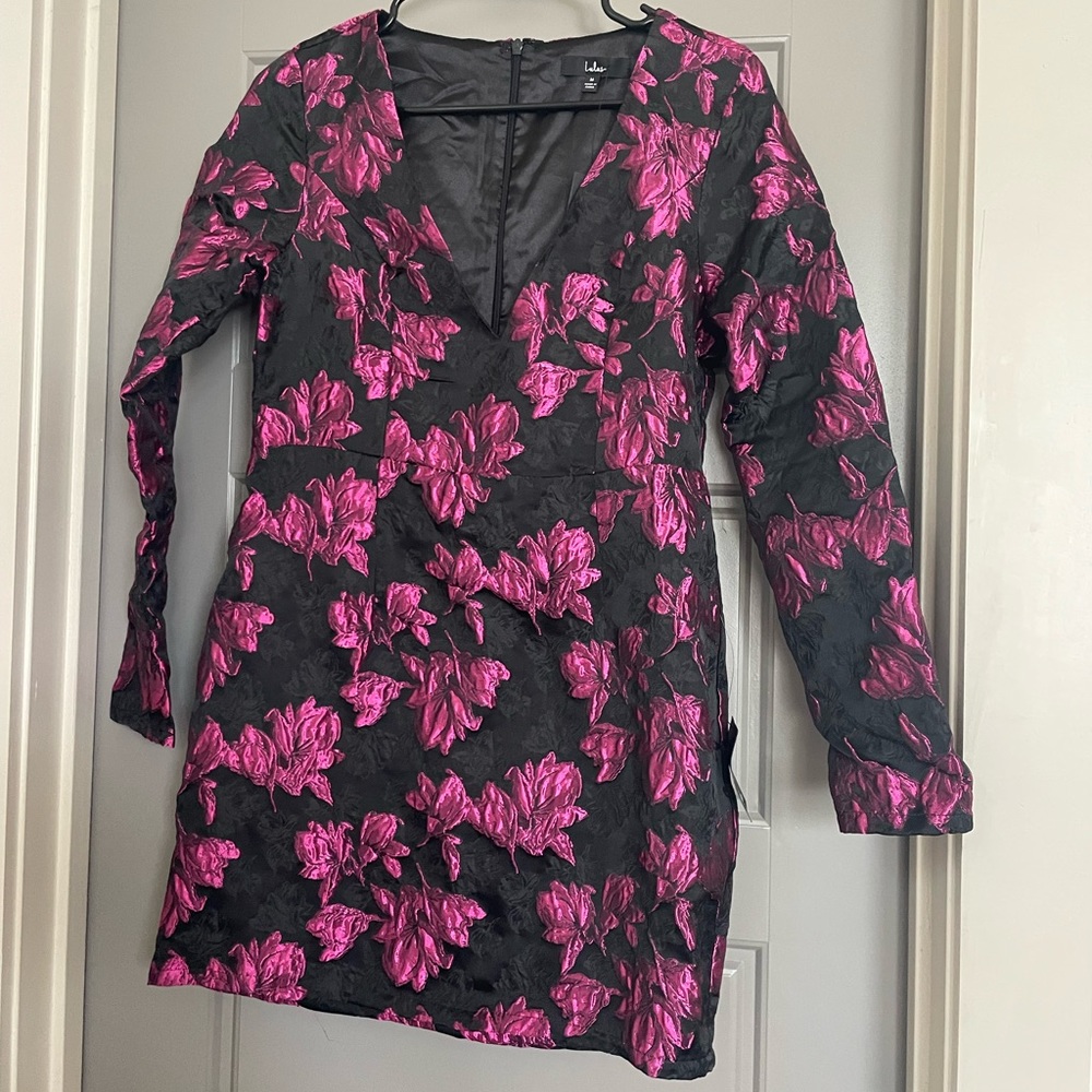 Lulus v-neck long-sleeve mini dress